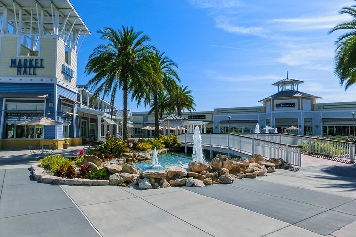 Private Shopping Tour from Tampa hotels to Tampa Premium Outlets - Photo 1 of 7